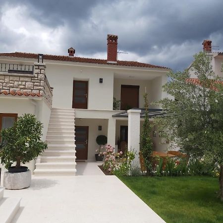 Appartement Haus Silvia à Rovinj Extérieur photo