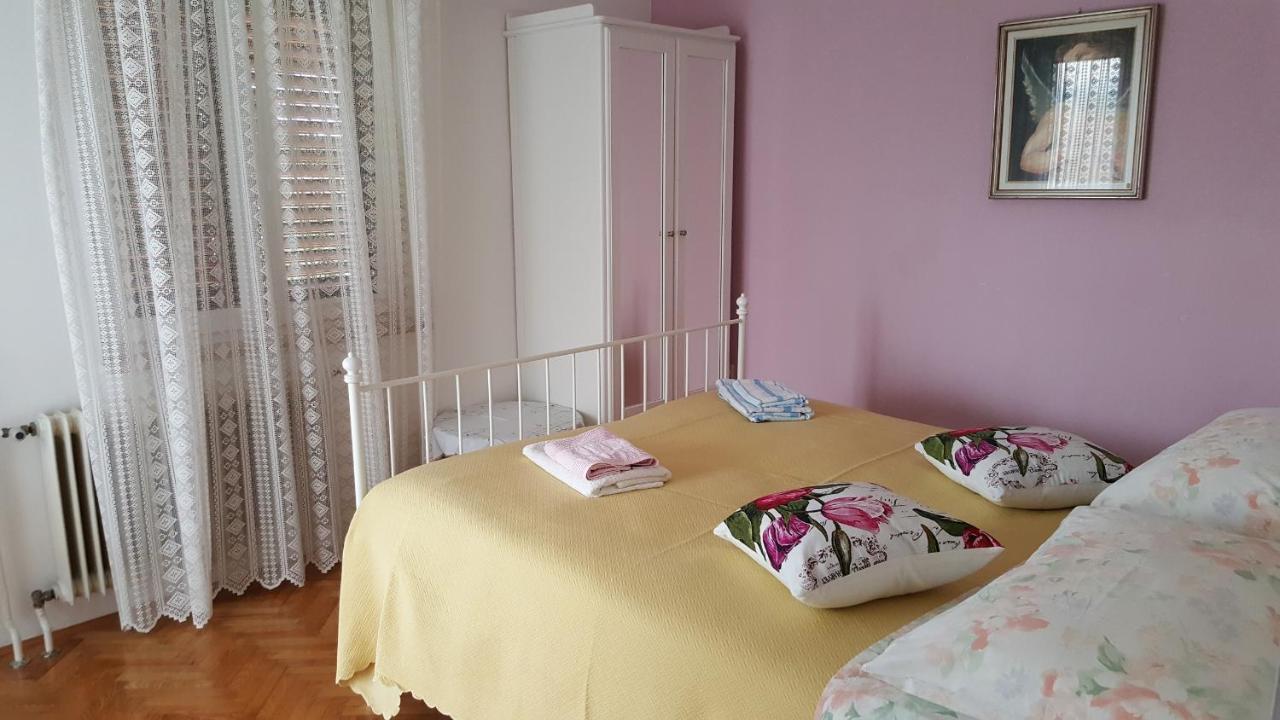 Appartement Haus Silvia à Rovinj Extérieur photo