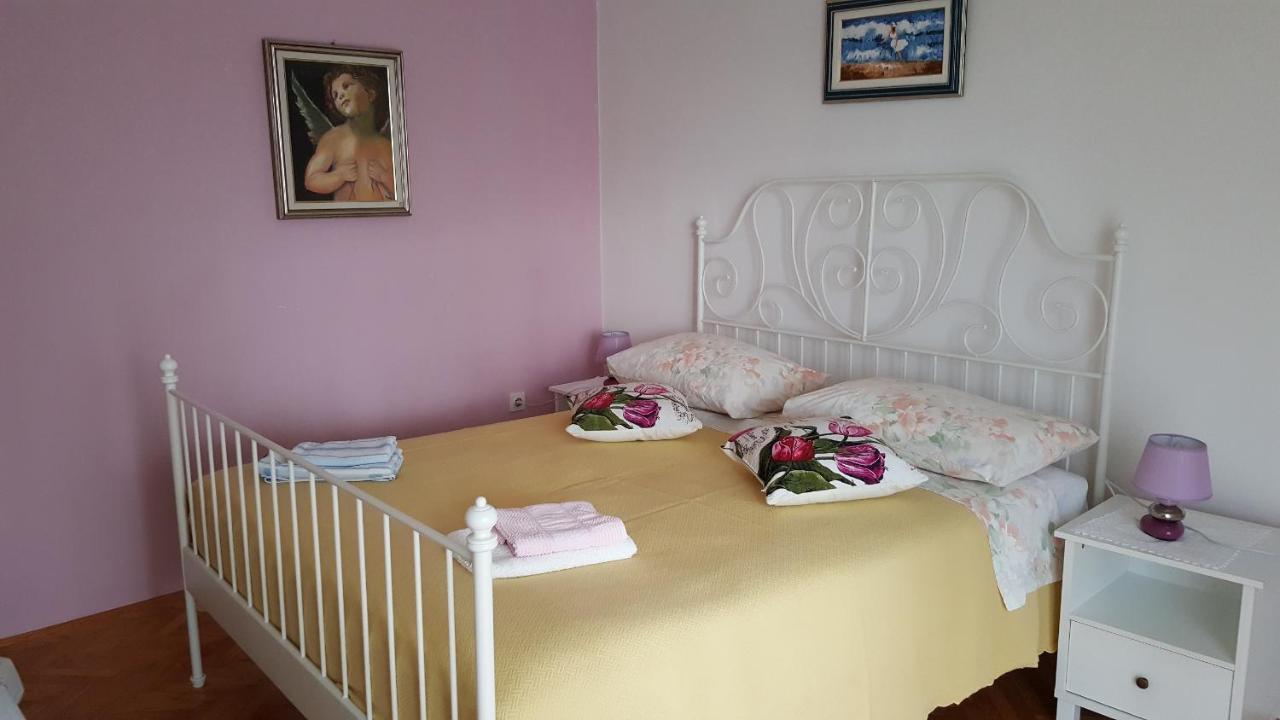 Appartement Haus Silvia à Rovinj Extérieur photo