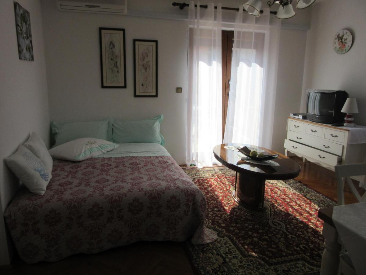 Appartement Haus Silvia à Rovinj Extérieur photo
