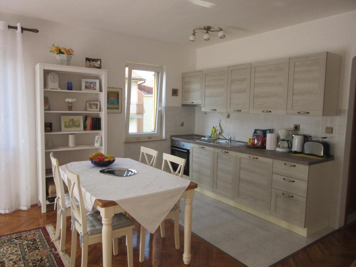 Appartement Haus Silvia à Rovinj Extérieur photo