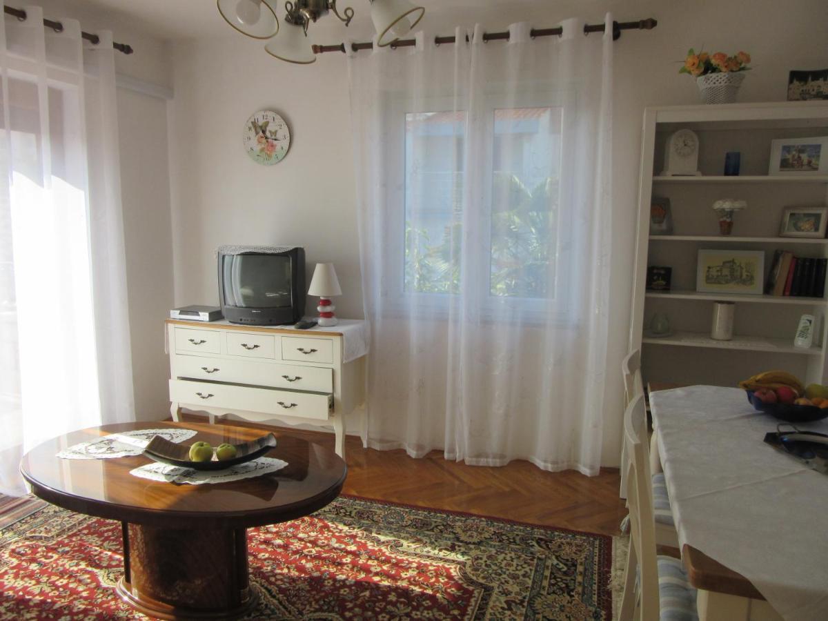 Appartement Haus Silvia à Rovinj Extérieur photo