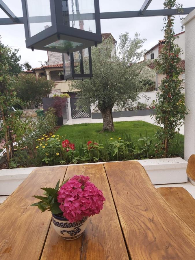 Appartement Haus Silvia à Rovinj Extérieur photo