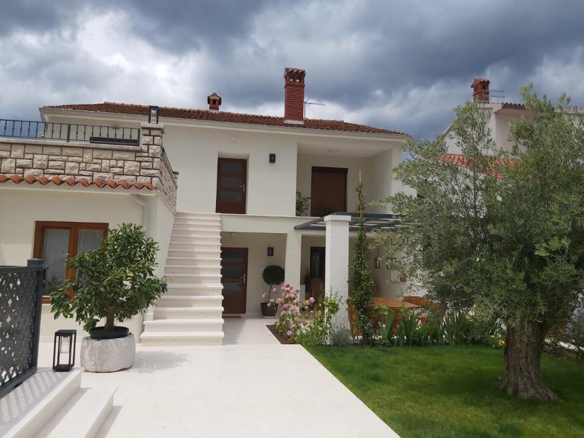 Appartement Haus Silvia à Rovinj Extérieur photo